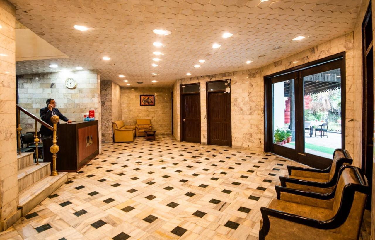 Hotel Langdale Manor à Nainital Extérieur photo
