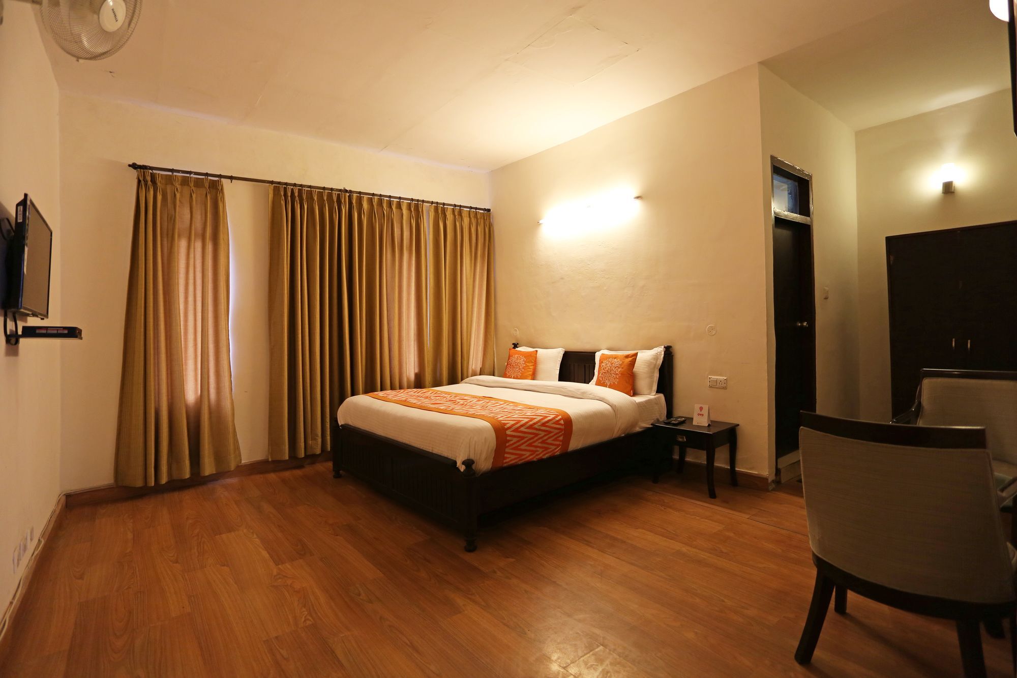 Hotel Langdale Manor à Nainital Extérieur photo